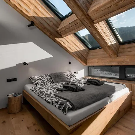 Luxusni Barth - *